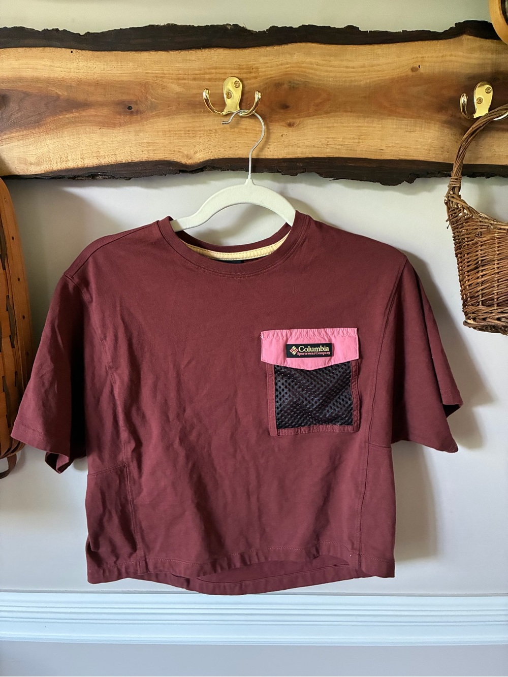 Columbia Painted Peak Burgundy Brown Crop T-Shirt Top Gorpcore Streetwear XS